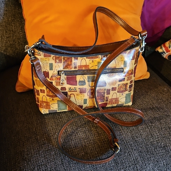 Patricia Nash Leather Multicolor Crossbody Bag With Playful Handbag Print. - Picture 11 of 16
